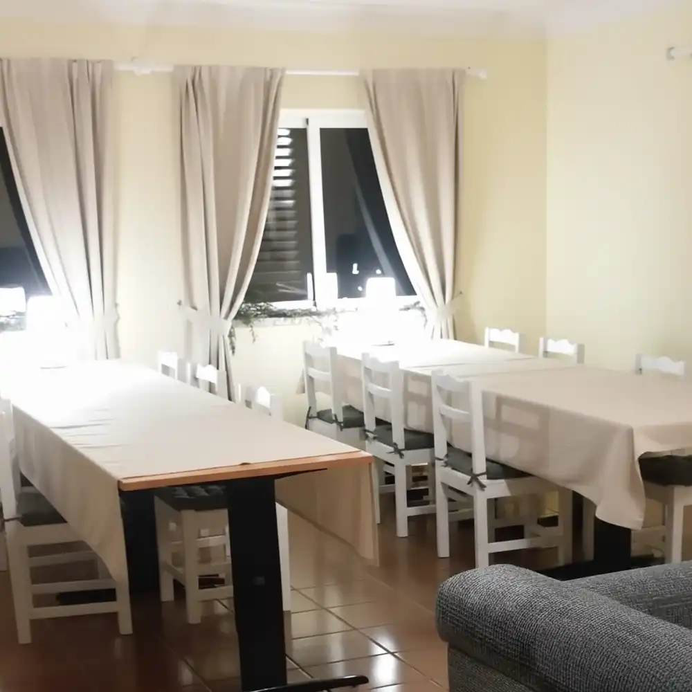 Starbase18 Lounge Room, Serra da Estrela, Guest Area, Warm and Welcoming Space, Heated on Cold Days, 40m², Cosy Atmosphere, Reading, Board Games, Family Dining, Meeting Space, 35 People, Comfortable and Flexible, Central Hub